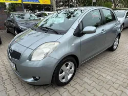 Silber Gebraucht 2007 Toyota Yaris Executive Kleinwagen | 4.890 € (Etwas zu teuer)