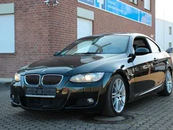 Schwarz Gebraucht 2009 BMW 320 Sport Line Coupé | 8.400 € (Fairer Preis)