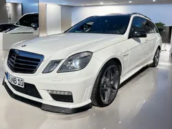 Weiß Gebraucht 2011 Mercedes E63 AMG AMG Limousine | 31.999 € (Etwas zu teuer)
