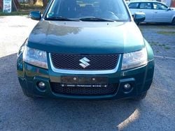 Grün Gebraucht 2007 Suzuki Grand Vitara SUV | 4.500 € (Fairer Preis)