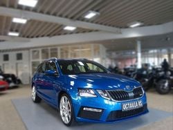 Modra race/race blue (metallic) Gebraucht 2018 Skoda Octavia RS Kombi | 19.990 € (Fairer Preis)