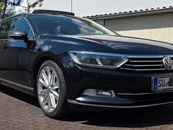 Schwarz Gebraucht 2014 VW Passat Highline Kombi | 15.950 €