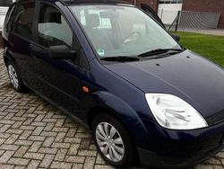 Blau Gebraucht 2002 Ford Fiesta Kleinwagen | 1.500 €
