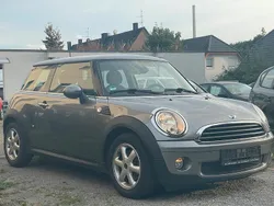 Grau Gebraucht 2010 Mini ONE Kleinwagen | 5.490 € (Etwas zu teuer)