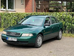 Grün Gebraucht 1997 Audi A4 Limousine | 1.500 € (Fairer Preis)