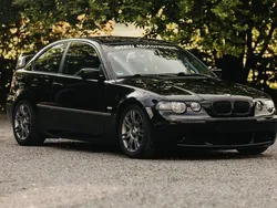 Schwarz Gebraucht 2001 BMW 325 Coupé | 12.000 €