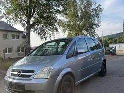Silber Gebraucht 2005 Opel Meriva Van / Kleinbus | 2.499 € (Fairer Preis)