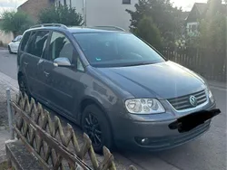 Grau Gebraucht 2005 VW Touran Highline Van / Kleinbus | 2.700 € (Fairer Preis)