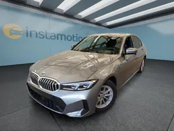 Grau Gebraucht 2023 BMW 320 Limousine | 40.749 € (Teuer)