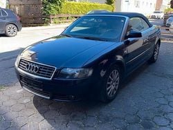 Blau Gebraucht 2004 Audi A4 Cabriolet Cabrio | 4.300 € (Fairer Preis)