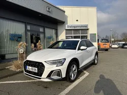 Andere Gebraucht 2024 Audi A3 Ambiente Limousine | 38.990 €