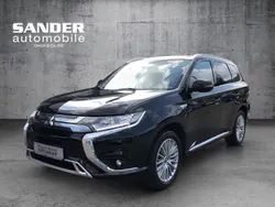 Schwarz Gebraucht 2021 Mitsubishi Outlander P-HEV Spirit SUV | 21.900 € (Guter Preis)