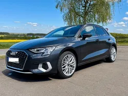 Grau Gebraucht 2021 Audi A3 Sportback S-Line Limousine | 21.495 € (Fairer Preis)