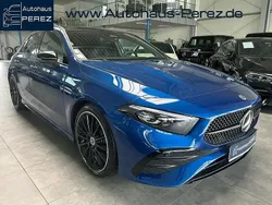Blau Gebraucht 2024 Mercedes A250 Premium Limousine | 43.400 € (Teuer)