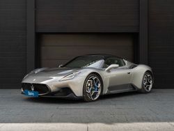 Grau Gebraucht 2022 Maserati MC20 | 233.047 €