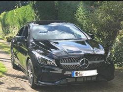 Schwarz Gebraucht 2017 Mercedes CLA200 AMG line Limousine | 22.990 € (Etwas zu teuer)