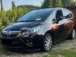 Braun Gebraucht 2014 Opel Zafira Tourer Innovation Van / Kleinbus | 9.500 € (Teuer)