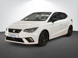 Weiß Gebraucht 2021 Seat Ibiza Beats Limousine | 15.980 € (Guter Preis)