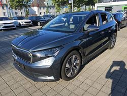 Grau Gebraucht 2021 Skoda Enyaq iV Loft SUV | 24.445 € (Superpreis)