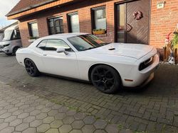 Weiß Gebraucht 2011 Dodge Challenger Coupé | 13.800 €
