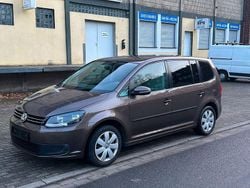 Braun Gebraucht 2012 VW Touran Comfortline Van / Kleinbus | 4.750 € (Guter Preis)
