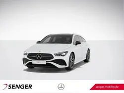 Weiß Gebraucht 2024 Mercedes CLA200 Shooting Brake AMG Kombi | 34.920 € (Fairer Preis)