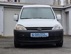 Weiß Gebraucht 2007 Opel Combo Van / Kleinbus | 2.950 € (Fairer Preis)