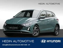 Grün Neu 2025 Hyundai i20 Trend Limousine | 23.370 € (Fairer Preis)