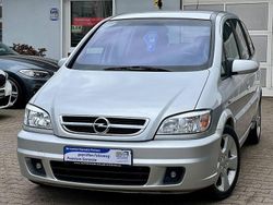 Silber Gebraucht 2004 Opel Zafira OPC Van / Kleinbus | 5.990 €
