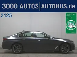 Bluestone metallic Gebraucht 2022 BMW 530e Luxury Line | 36.931 € (Superpreis)