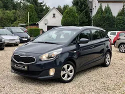 Grau Gebraucht 2013 Kia Carens Van / Kleinbus | 5.490 € (Fairer Preis)