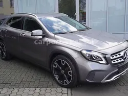 Grau Gebraucht 2019 Mercedes GLA220 Urban SUV | 21.590 € (Guter Preis)