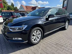 Schwarz metallic Gebraucht 2019 VW Passat Highline Kombi | 17.650 € (Fairer Preis)