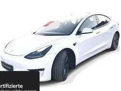 Weiß Gebraucht 2021 Tesla Model 3 Long Range RWD Limousine | 26.900 € (Etwas zu teuer)