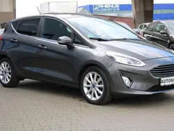 Magneticgrau (metallic) Gebraucht 2018 Ford Fiesta Titanium Kleinwagen | 11.900 €