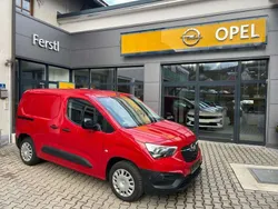 Rubin rot Gebraucht 2022 Opel Combo Edition Van / Kleinbus | 16.300 € (Fairer Preis)