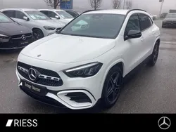 Mercedes GLA200
