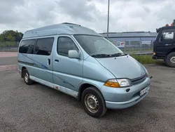 Silber Gebraucht 1998 Toyota HiAce Van / Kleinbus | 5.900 €