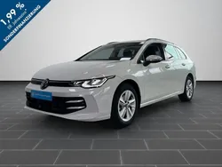 Pure white Gebraucht 2024 VW Golf VIII Life Kombi | 23.700 € (Guter Preis)