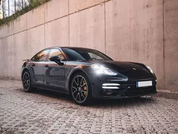 Schwarz Gebraucht 2022 Porsche Panamera Turbo S Limousine | 99.000 €