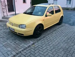 Gelb Gebraucht 2001 VW Golf IV Conceptline Kleinwagen | 2.500 € (Guter Preis)