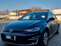 Schwarz Gebraucht 2015 VW e-Golf Kleinwagen | 9.500 € (Fairer Preis)