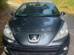 Grau Gebraucht 2010 Peugeot 207 CC Cabrio | 2.950 € (Fairer Preis)