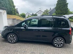 Schwarz Gebraucht 2023 Renault Kangoo Techno Van / Kleinbus | 24.000 € (Superpreis)