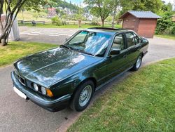 Grün Gebraucht 1988 BMW 535 Limousine | 12.000 €