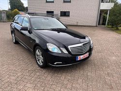 Schwarz Gebraucht 2010 Mercedes E350 Elegance Kombi | 8.999 € (Guter Preis)