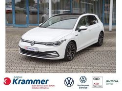 Weiß Gebraucht 2022 VW Golf VIII Style Limousine | 24.780 € (Superpreis)