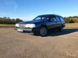 Blau Gebraucht 1998 Volvo 940 Standard Kombi | 5.150 €