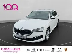 Weiss Gebraucht 2023 Skoda Scala Ambition Kleinwagen | 17.980 € (Guter Preis)