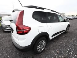 Gletscherweiß gletscherweiß Gebraucht 2023 Dacia Jogger Expression Van / Kleinbus | 18.012 € (Fairer Preis)